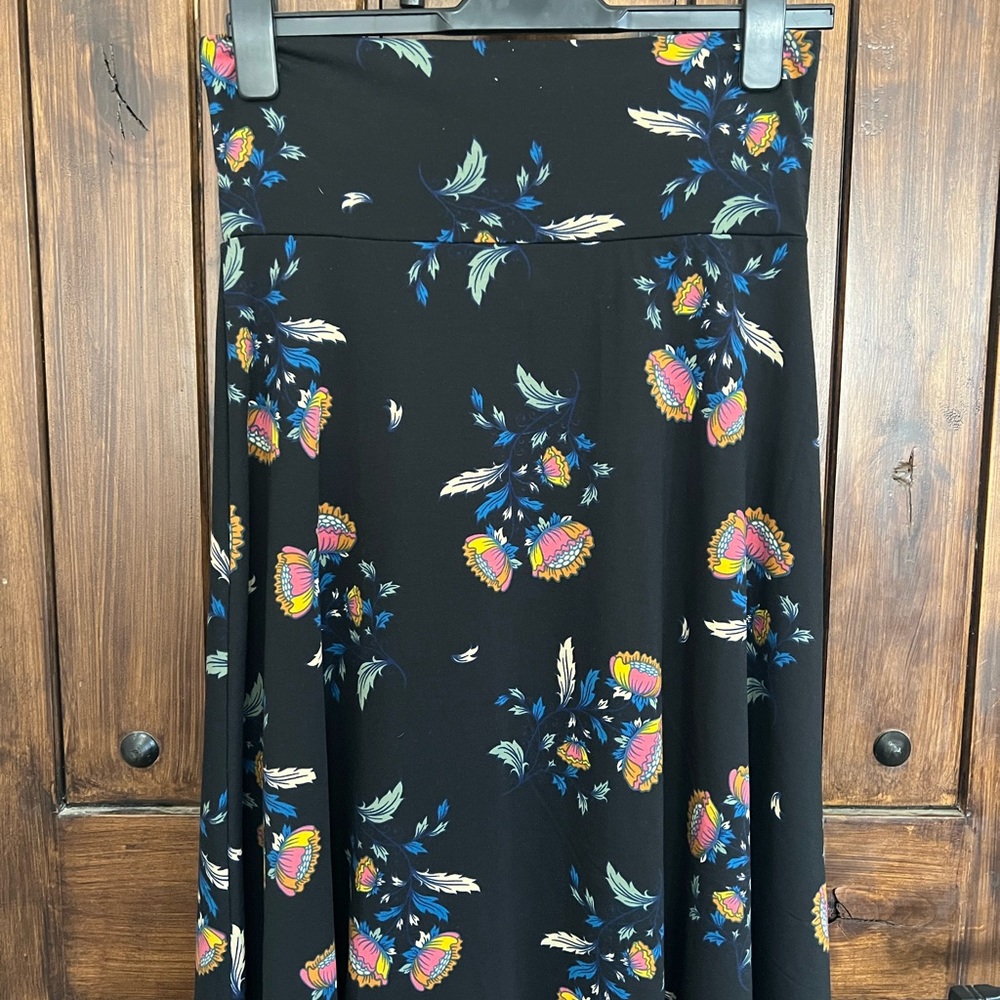 Lularoe skirt